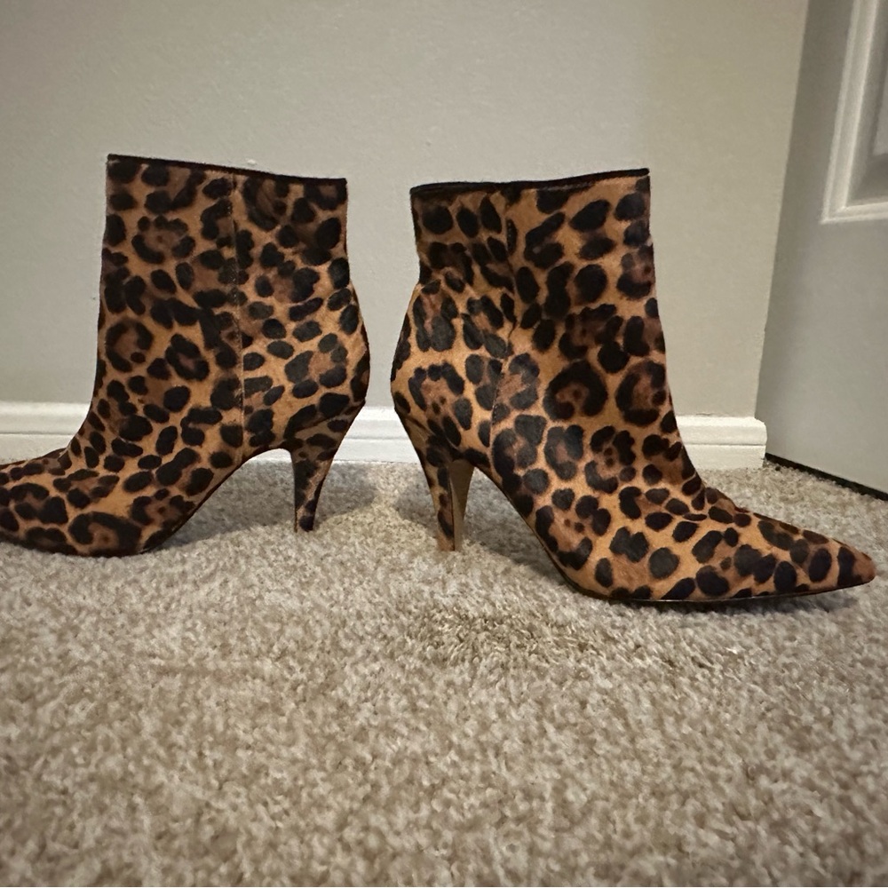 Vince Camuto cow hair leopard booties.